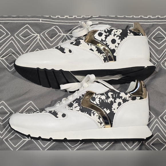Voile Blanche Floral Print Sneakers Size EU39 (US 8.5) - Picture 3 of 7